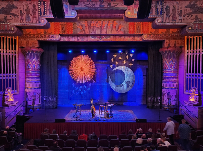 backdrop by: Edmond Deraedt