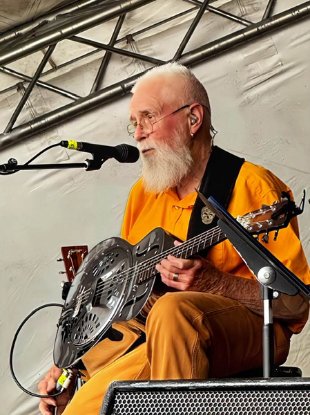 Bruce Cockburn 12 July 2025 Winnipeg photo Lisa Lewis